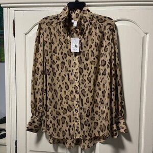 Nine West  Size M Elegant Animal Print Blouse NWT